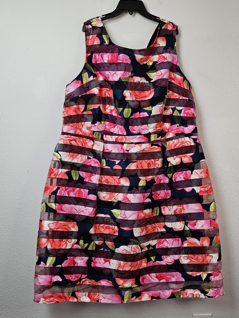 Luxe by Carmen Marc Valvo drFloral Striped Sleeveless A-Line Dress Size 20W